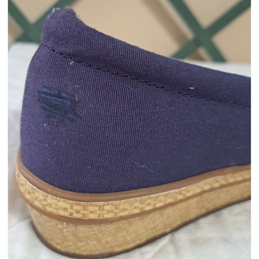 Grassshoppers Ortholite Women's 11M Navy Blue Flats FLAW